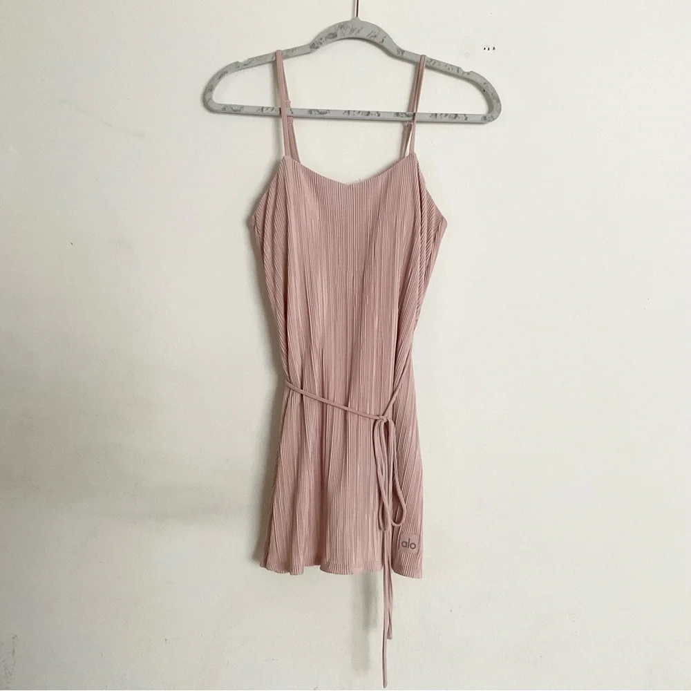 Alo Yoga Micro Plisse Game On Tennis Dress Pink Quartz XXS
